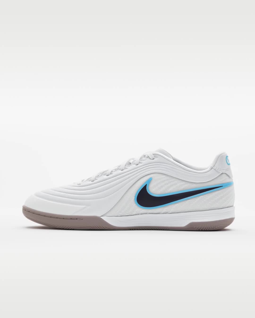 Nike Tiempo Reactgato Indoor/Court Low-Top Football Shoes. Nike SI